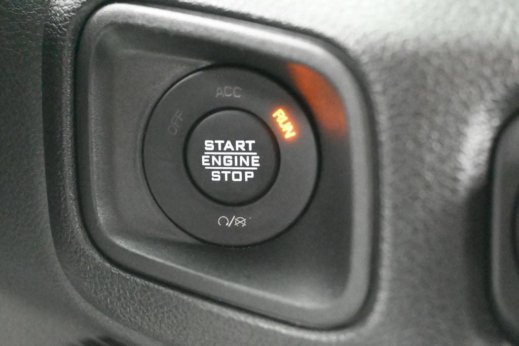 Used 2024 Jeep Gladiator Sport AWD/4WD image 25