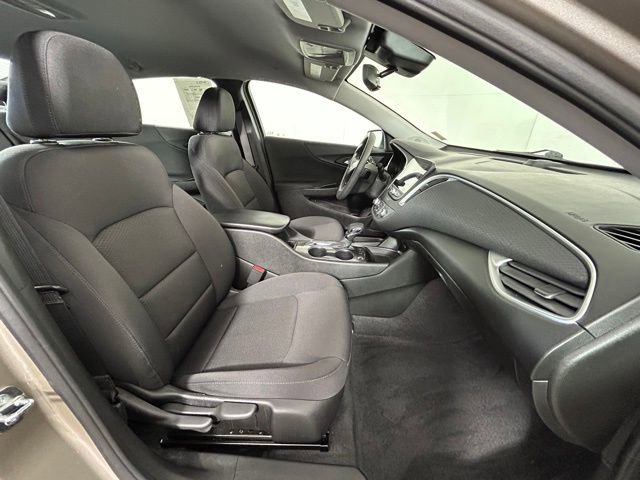 Used 2022 Chevrolet Malibu LS w/ Driver Confidence Package II FWD image 9