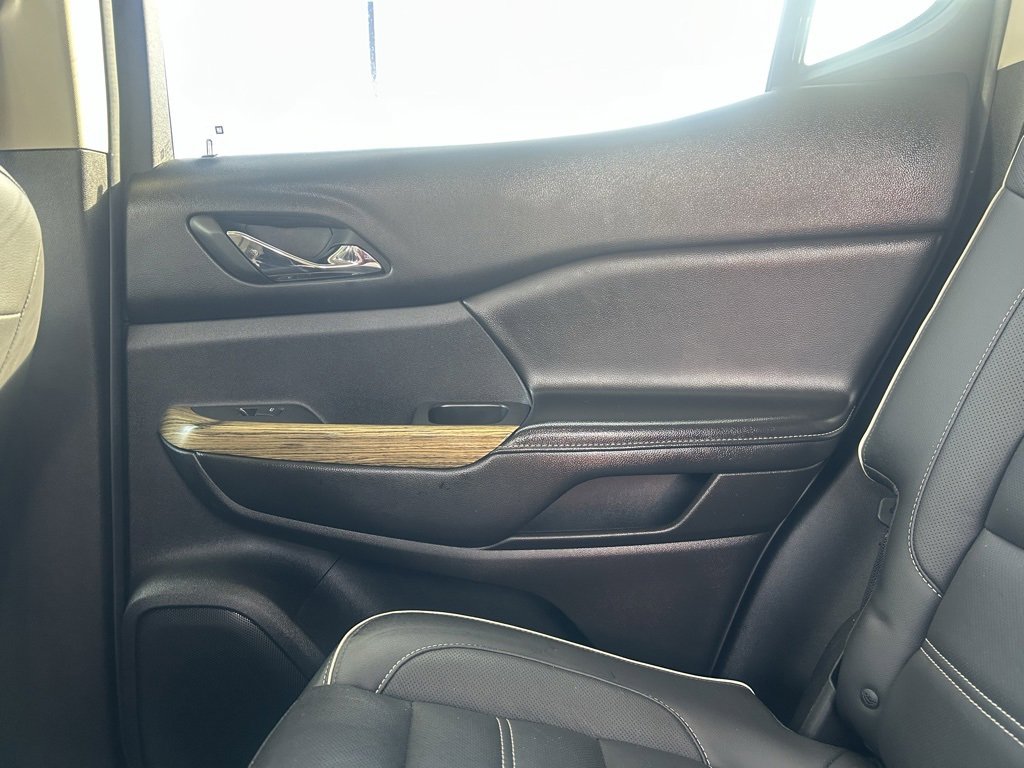 Used 2017 GMC Acadia Denali w/ Technology Package image 30