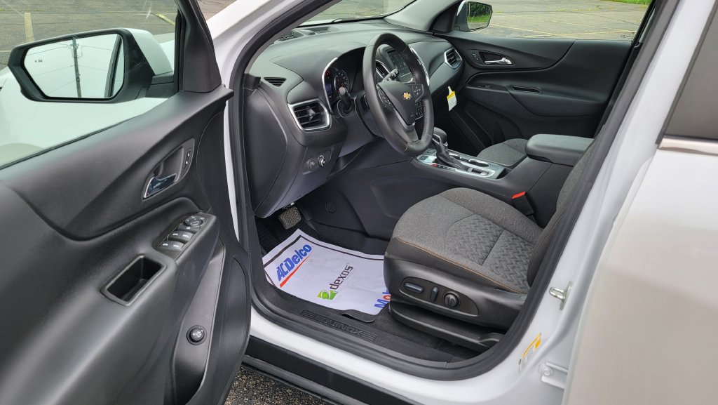 Used 2022 Chevrolet Equinox LT AWD/4WD image 18