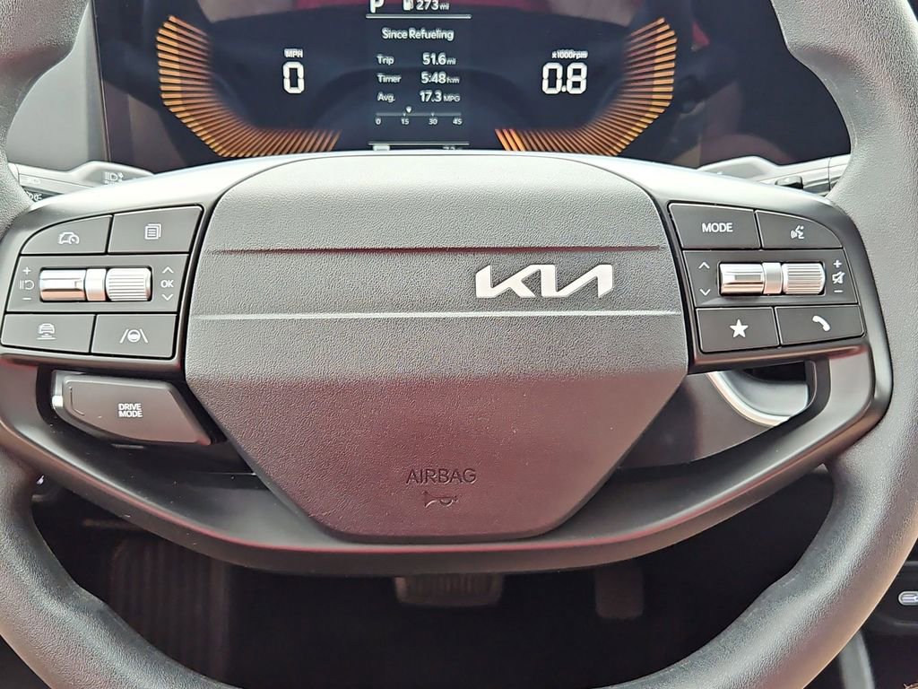 Used 2025 Kia K4 LXS image 22