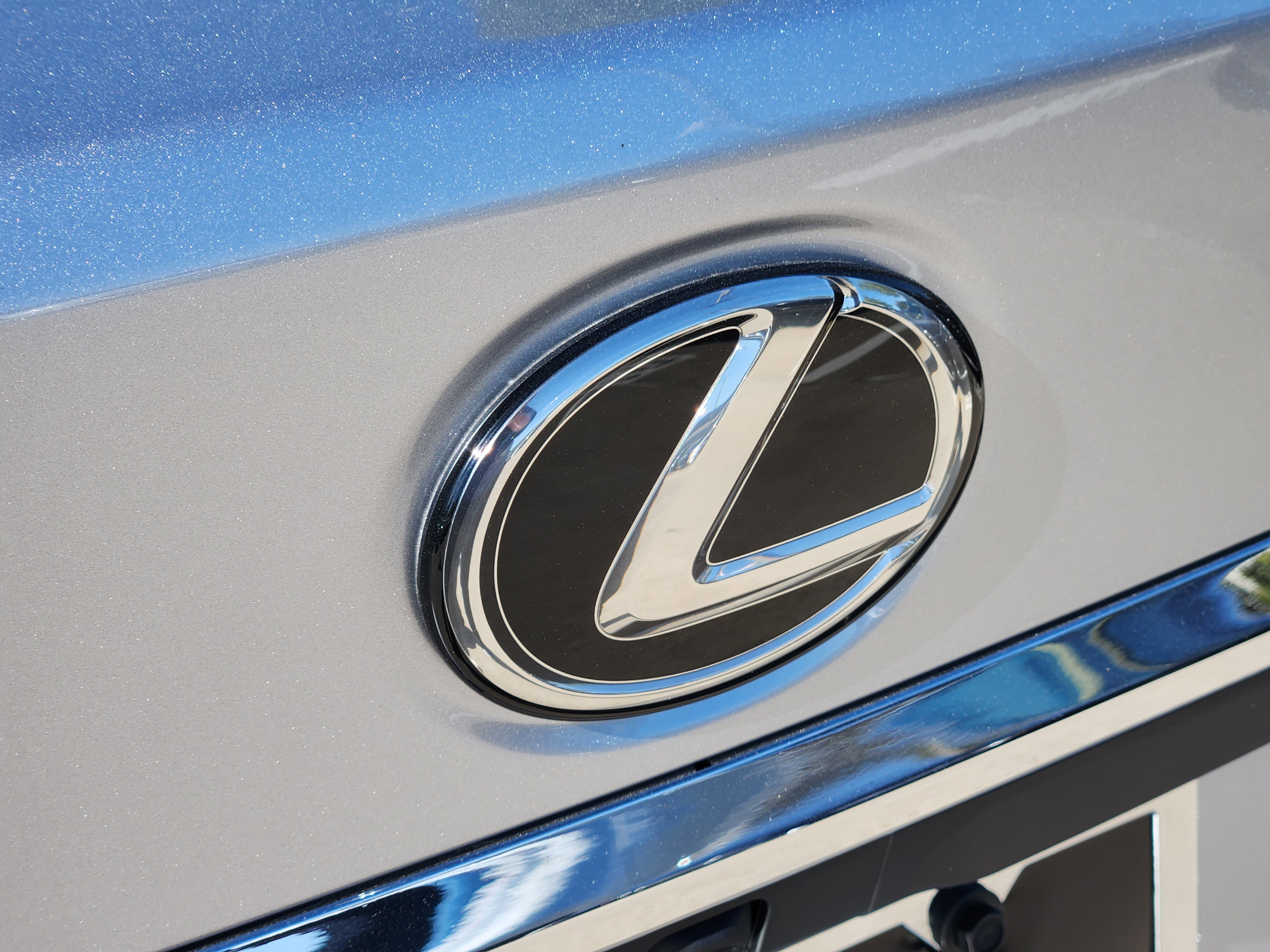 New 2025 Lexus ES 350 w/ Premium Package image 7