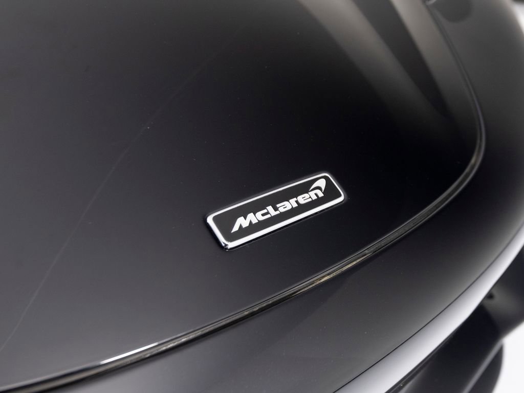 Used 2024 McLaren 750S Spider RWD image 38