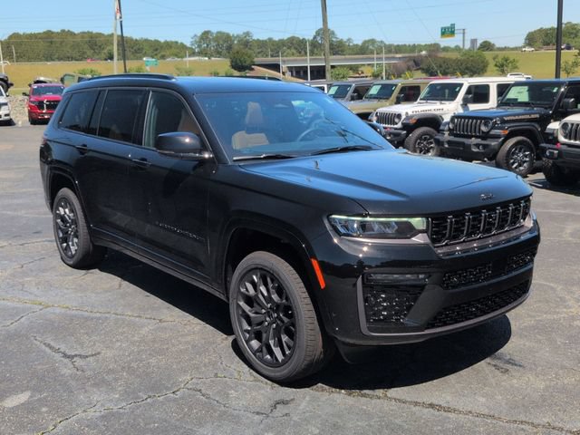 New 2026 Jeep Grand Cherokee L Summit w/ Obsidian Package AWD/4WD image 2