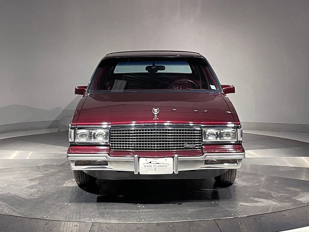 Used 1987 Cadillac Fleetwood d'Elegance image 3