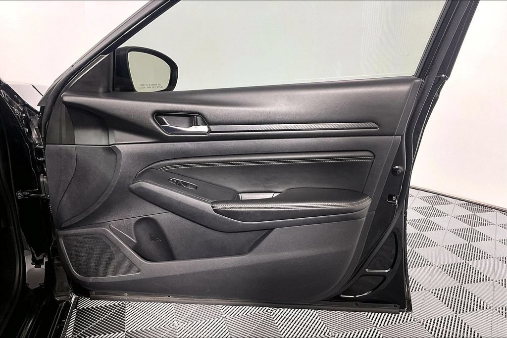 Used 2019 Nissan Altima 2.5 S FWD image 24