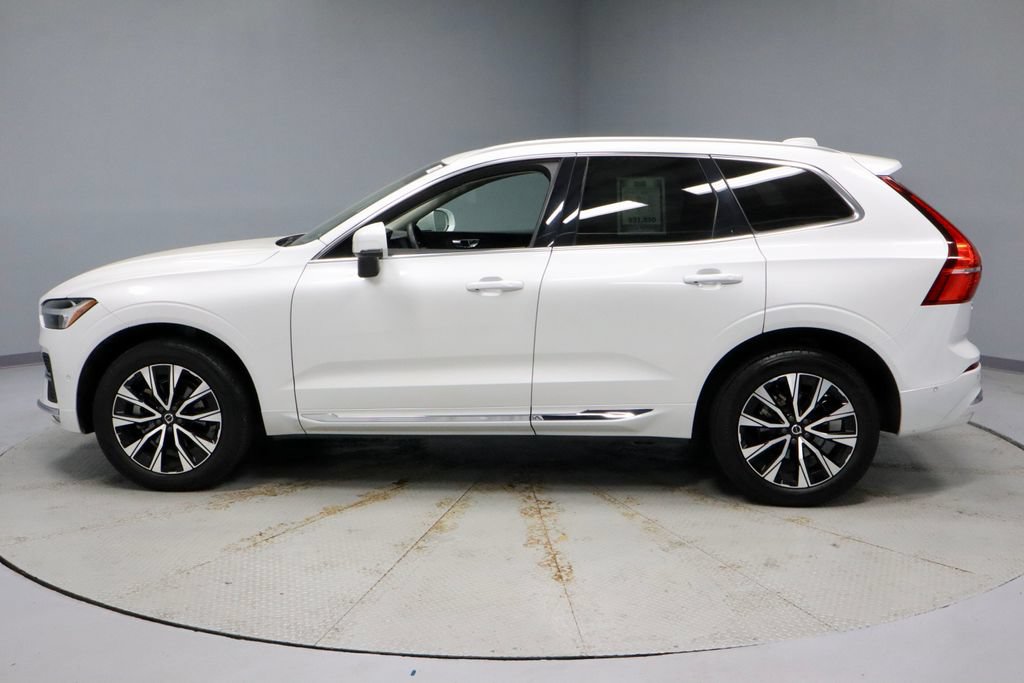 Used 2023 Volvo XC60 B5 Plus AWD/4WD image 8