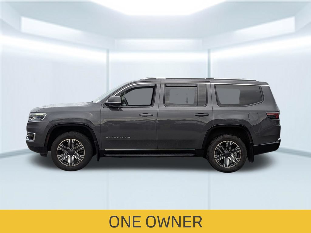 Used 2022 Jeep Wagoneer Series III AWD/4WD image 2