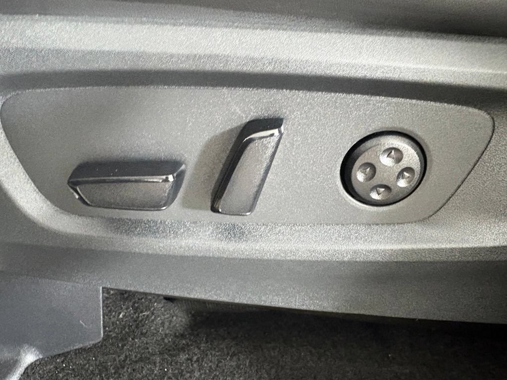 Used 2025 INFINITI QX60 Luxe FWD image 14