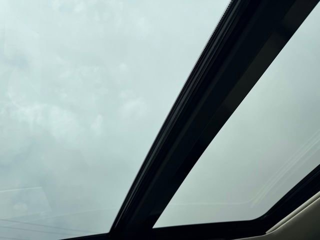 Used 2025 INFINITI QX60 Sensory image 30