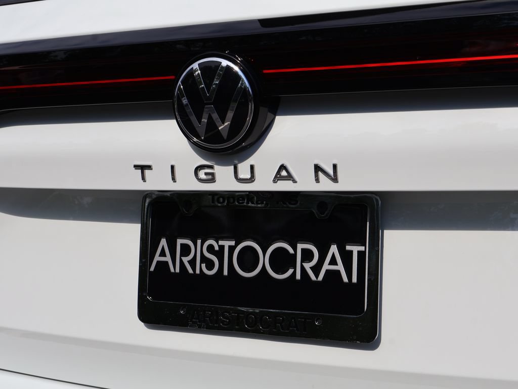 New 2026 Volkswagen Tiguan SE AWD/4WD image 8