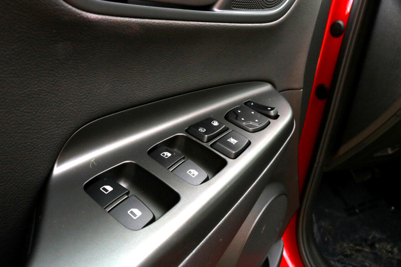 Used 2021 Hyundai Kona Limited w/ Winter Weather Package image 17