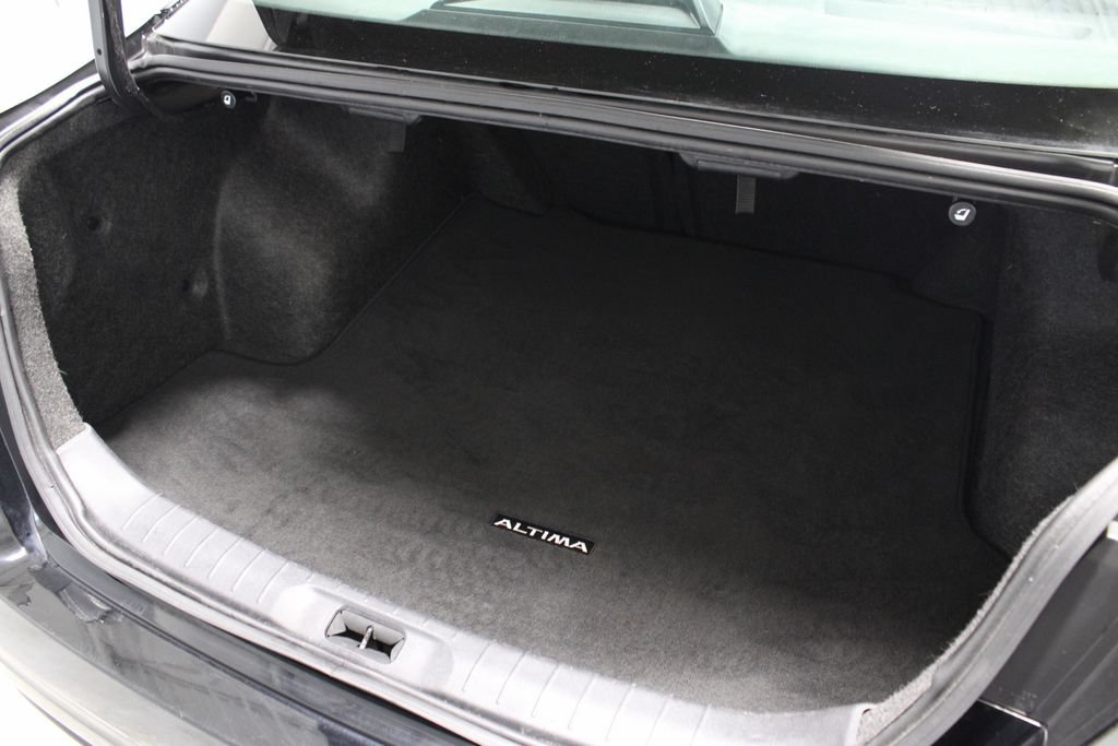 Certified 2024 Nissan Altima 2.5 SV FWD image 12