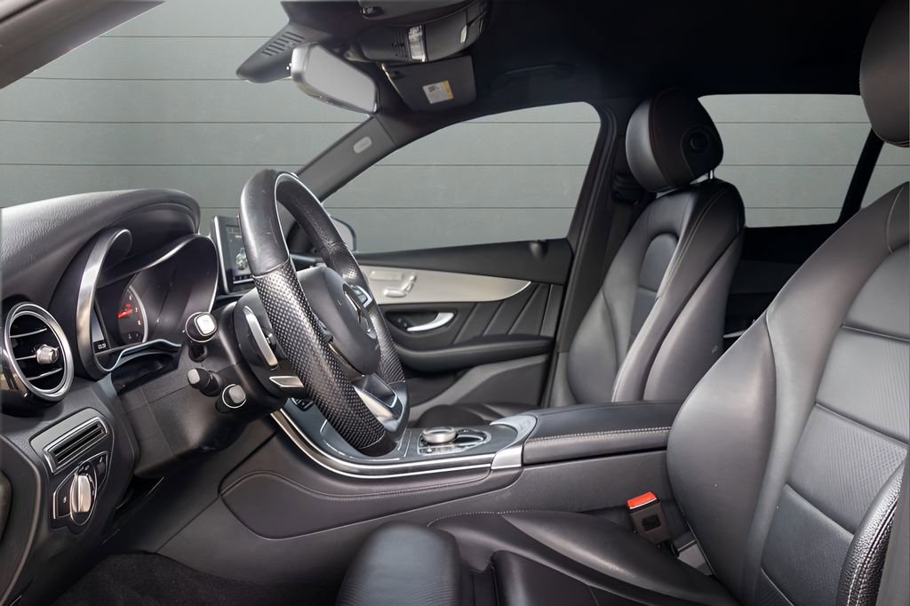 Used 2019 Mercedes-Benz GLC 300 image 39