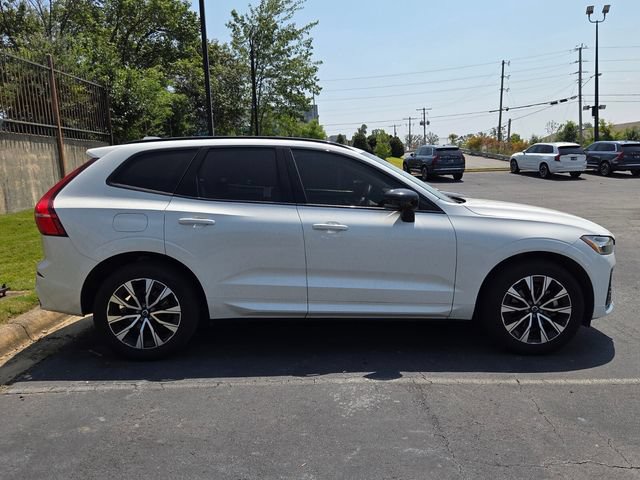 Used 2024 Volvo XC60 B5 Core AWD/4WD image 5