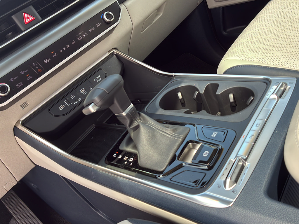 New 2027 Kia Carnival SX w/ Dark Edition Package FWD image 33