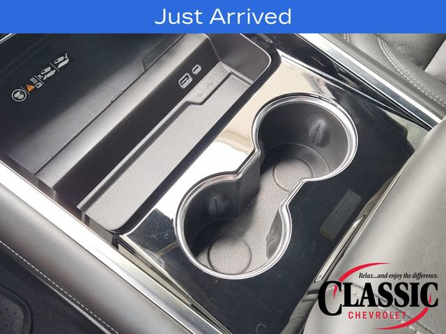 Used 2025 Chevrolet Suburban Z71 w/ Z71 Off-Road Package AWD/4WD image 29