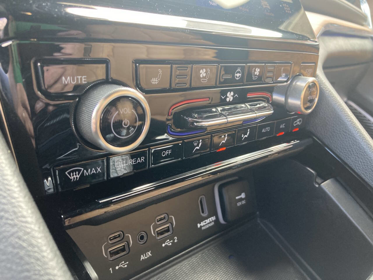 Used 2023 Jeep Grand Cherokee L Summit w/ Advanced Protech Group IV image 80