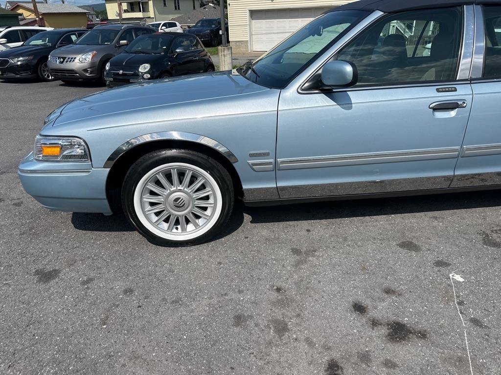 Used 2010 Mercury Grand Marquis LS RWD image 10