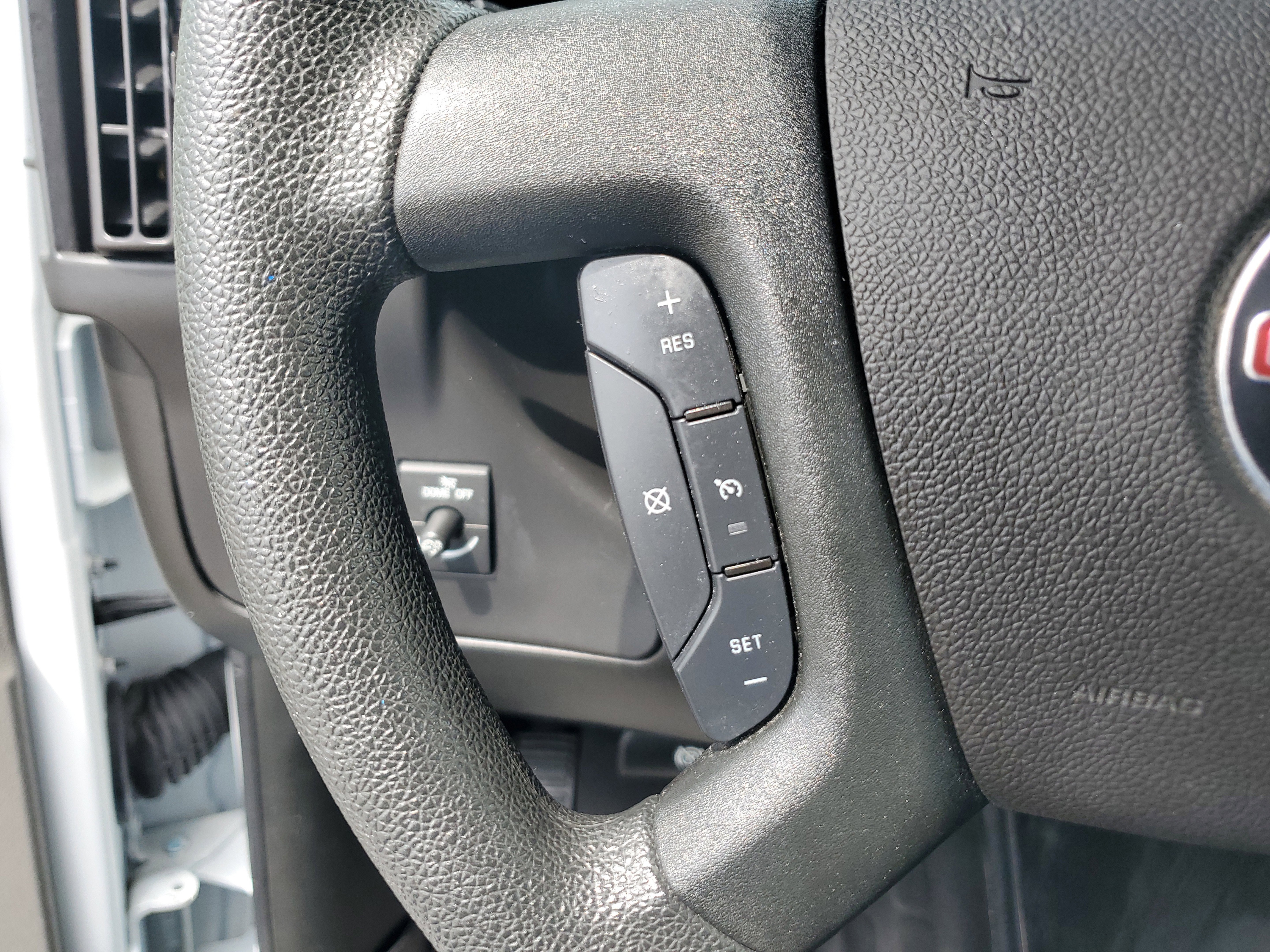 Used 2023 GMC Savana 2500 w/ Driver Convenience Package image 17