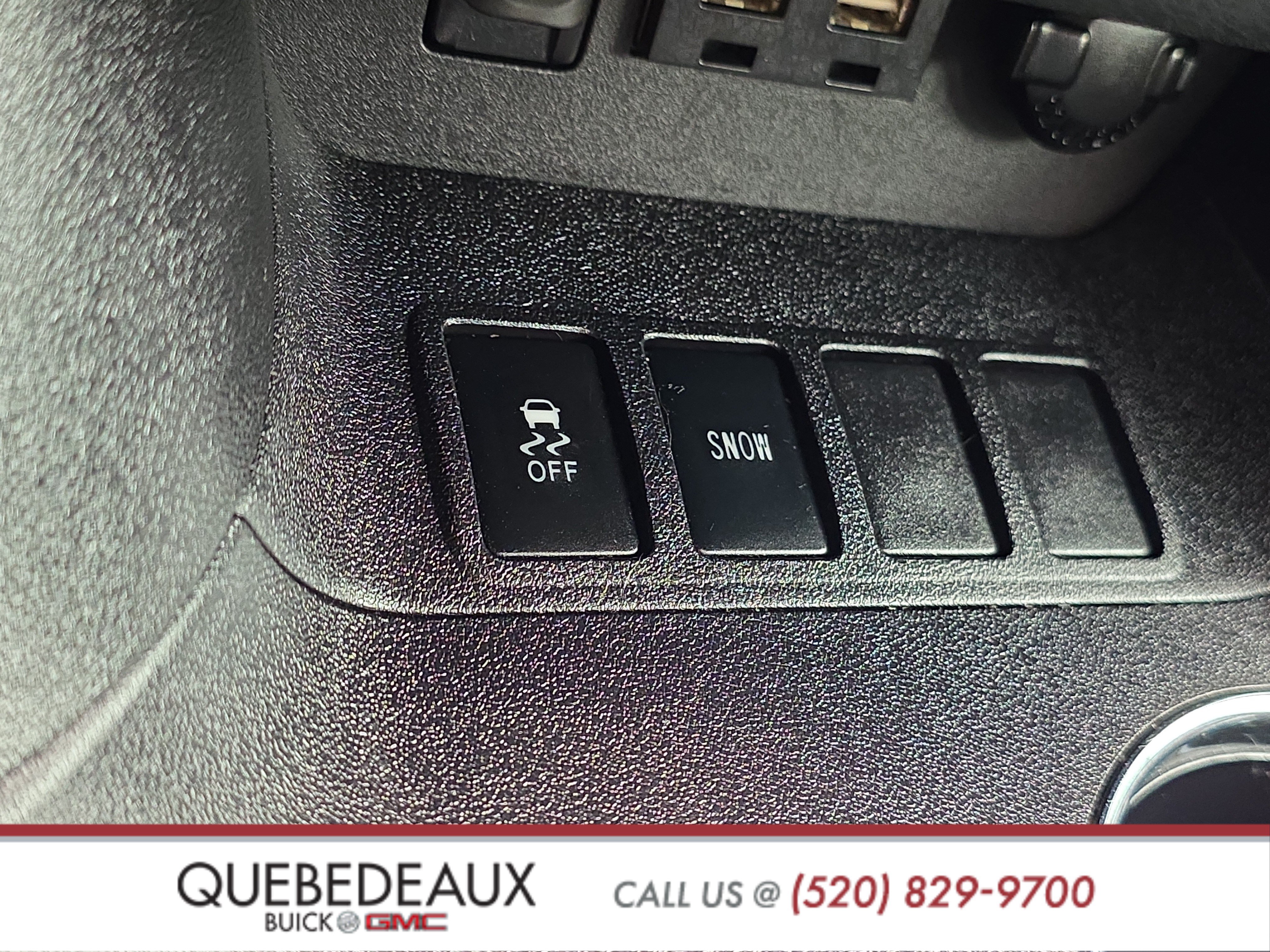 Used 2019 Toyota Highlander XLE FWD image 21