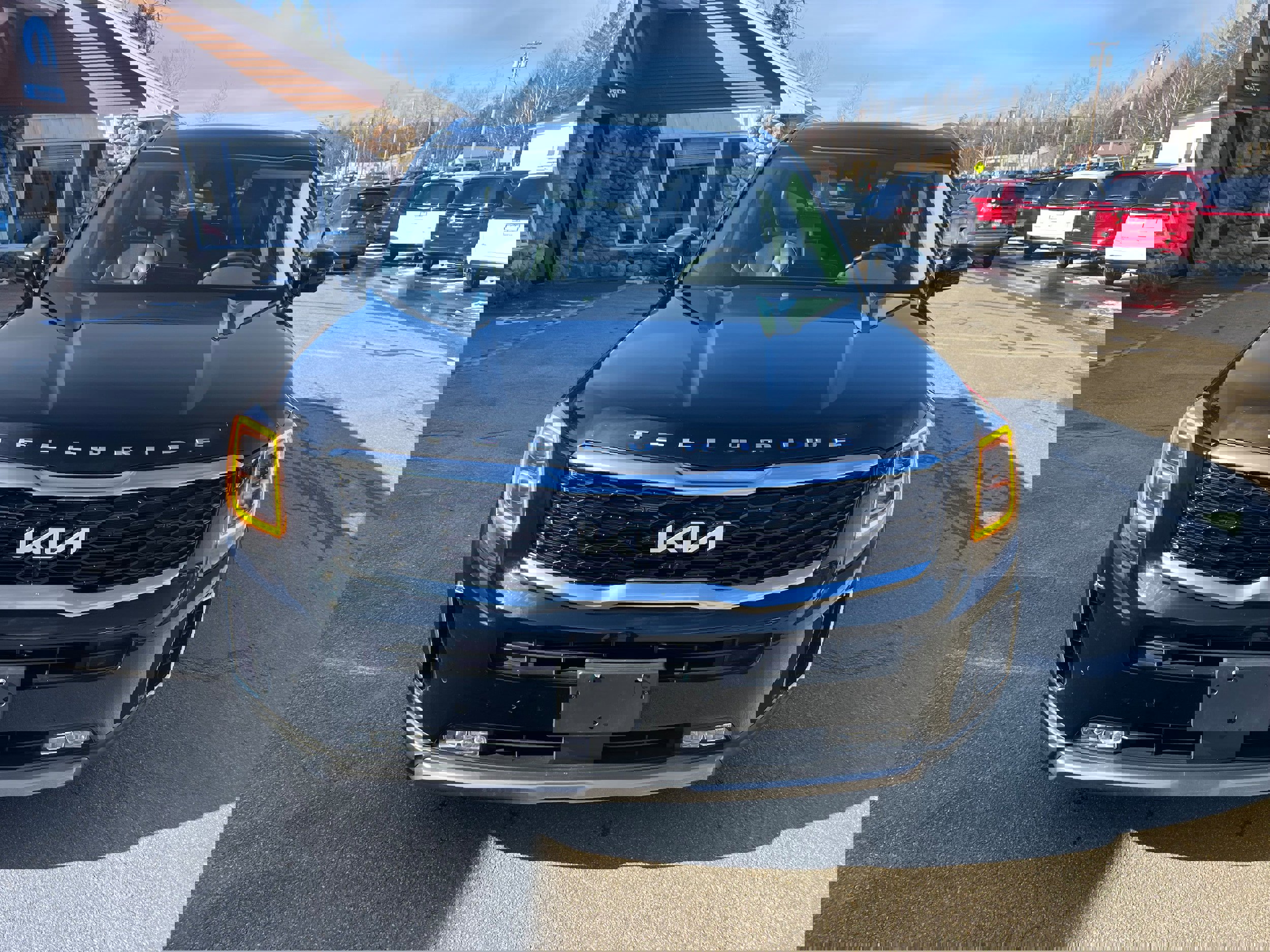 Used 2022 Kia Telluride SX AWD/4WD image 2