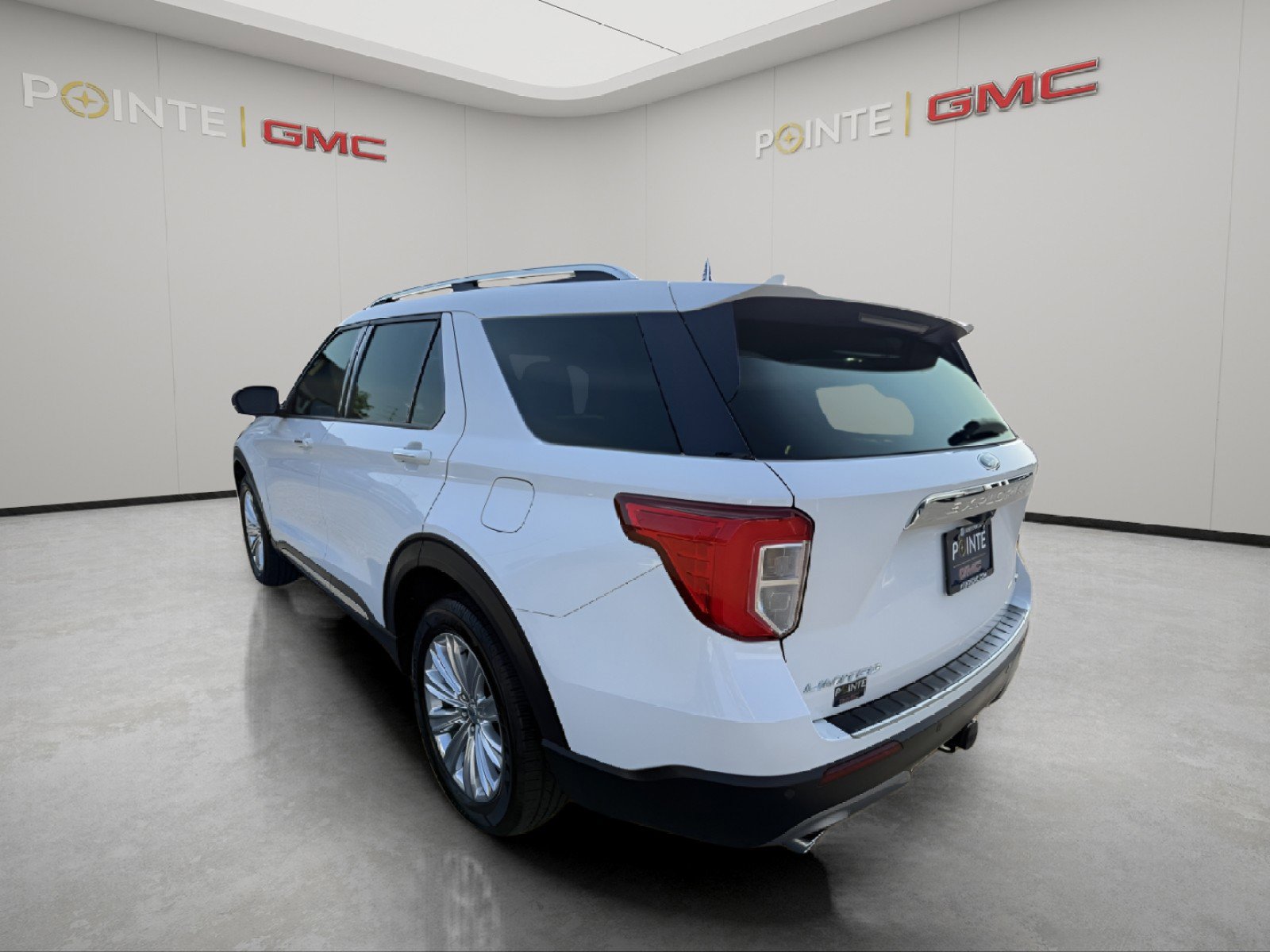 Used 2021 Ford Explorer Limited w/ Hybrid Equipment Group 310A image 7