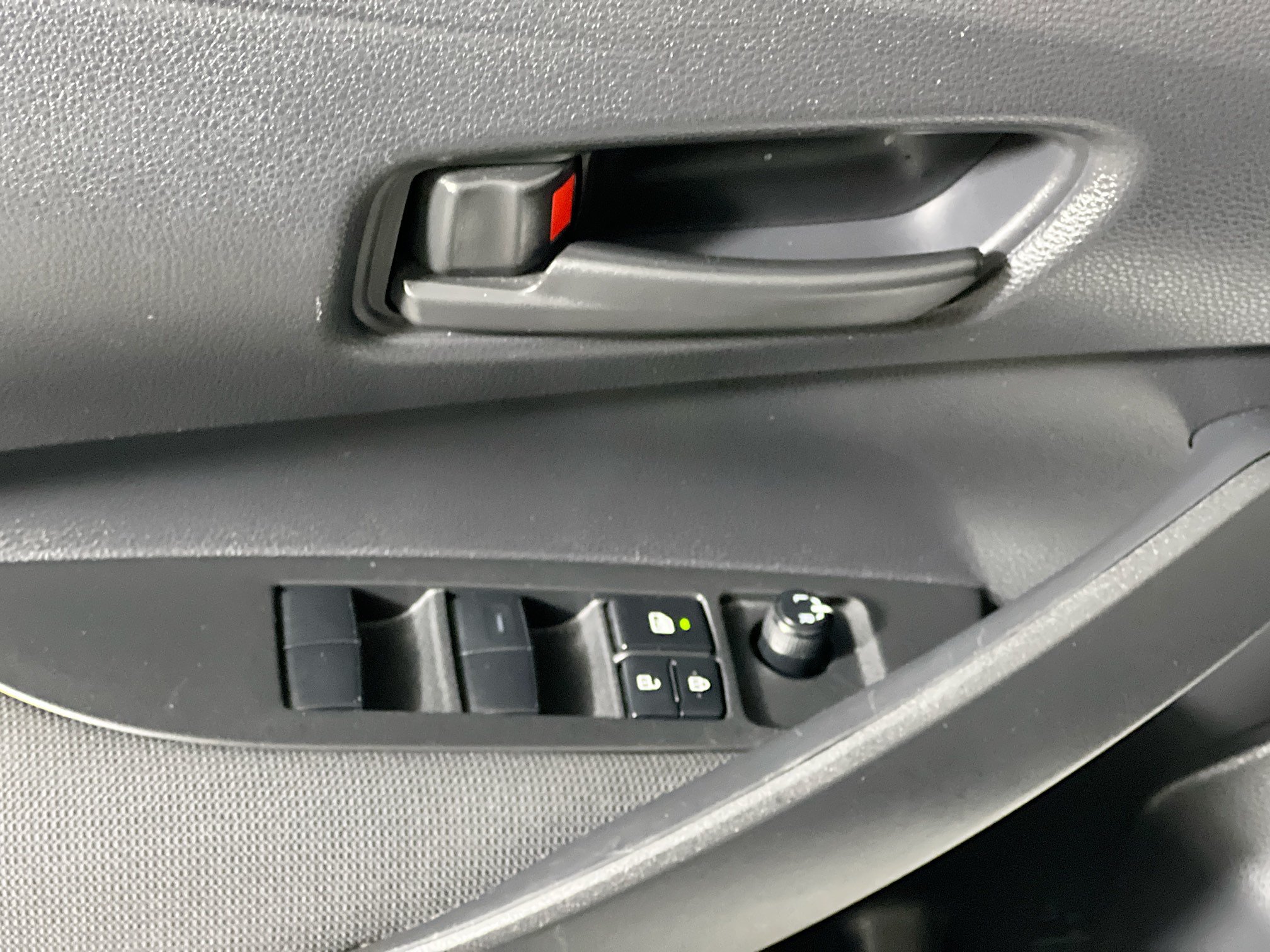 Used 2022 Toyota Corolla LE FWD image 16