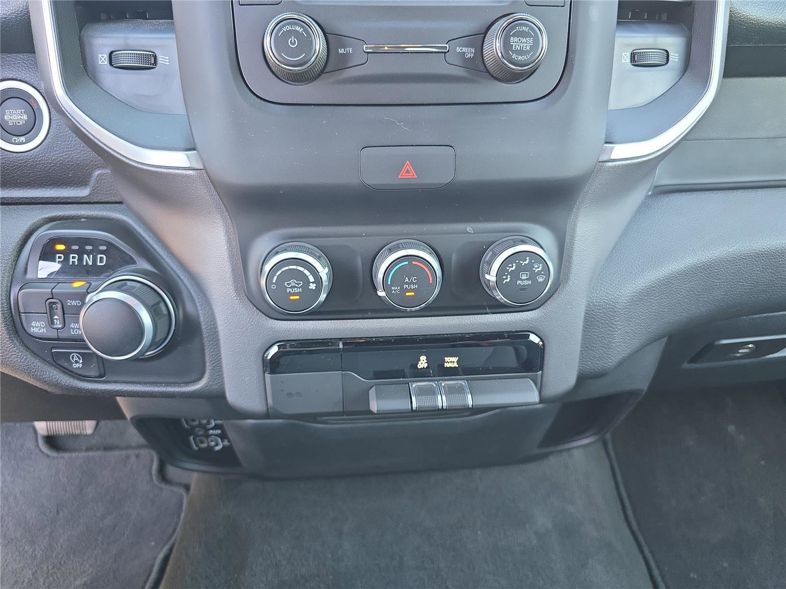 Used 2023 RAM 1500 Big Horn AWD/4WD image 29