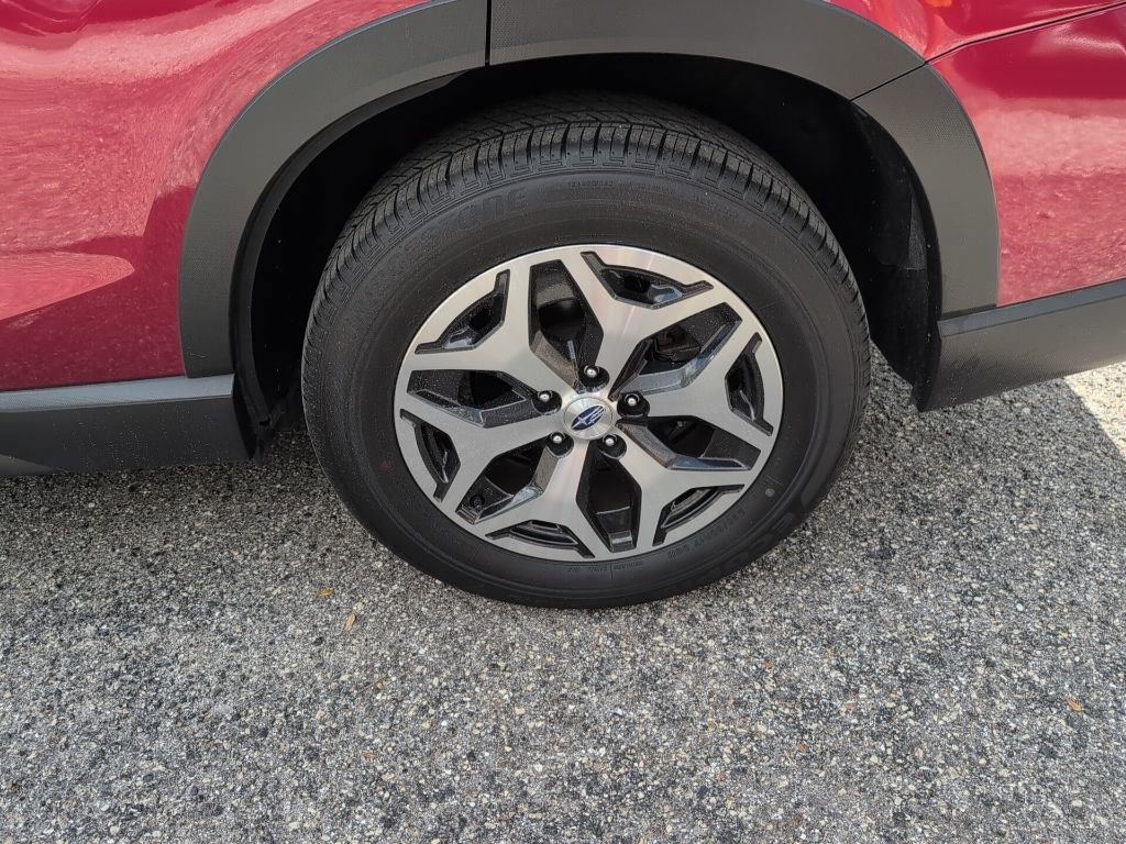 Used 2023 Subaru Forester Premium image 14