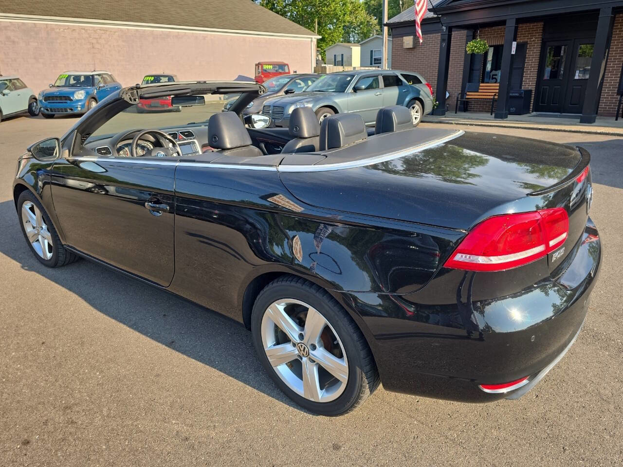 Used 2012 Volkswagen Eos Lux image 4