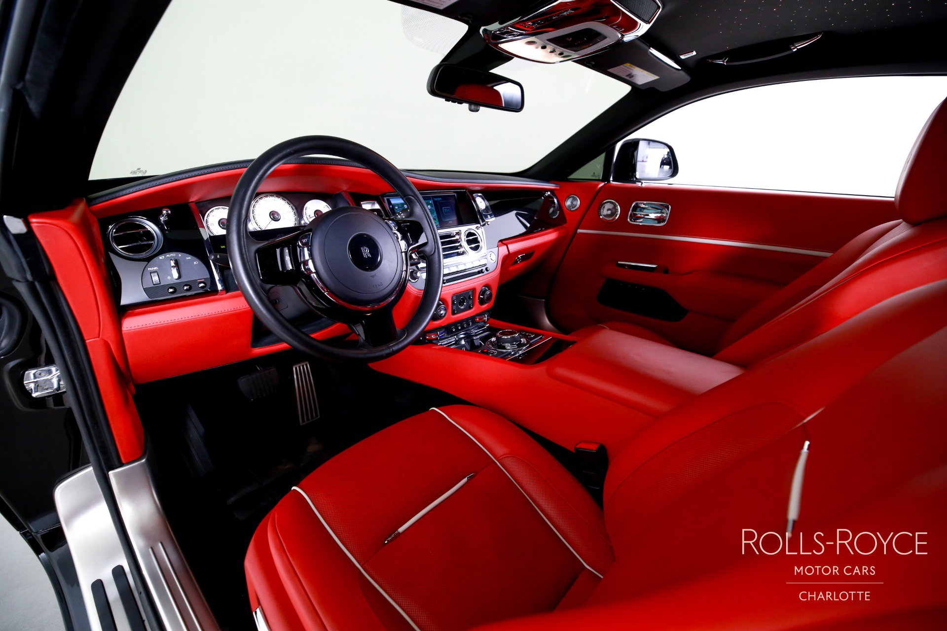 Used 2020 Rolls-Royce Wraith image 4