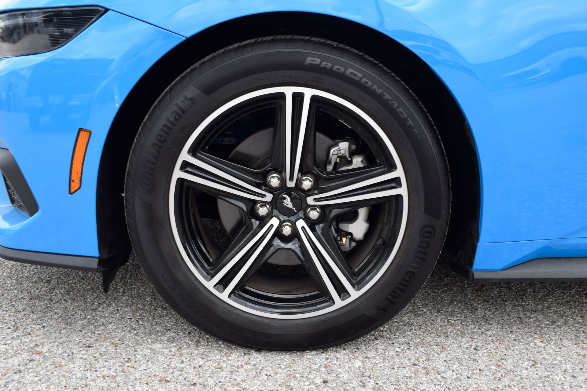 Certified 2025 Ford Mustang Coupe RWD image 25