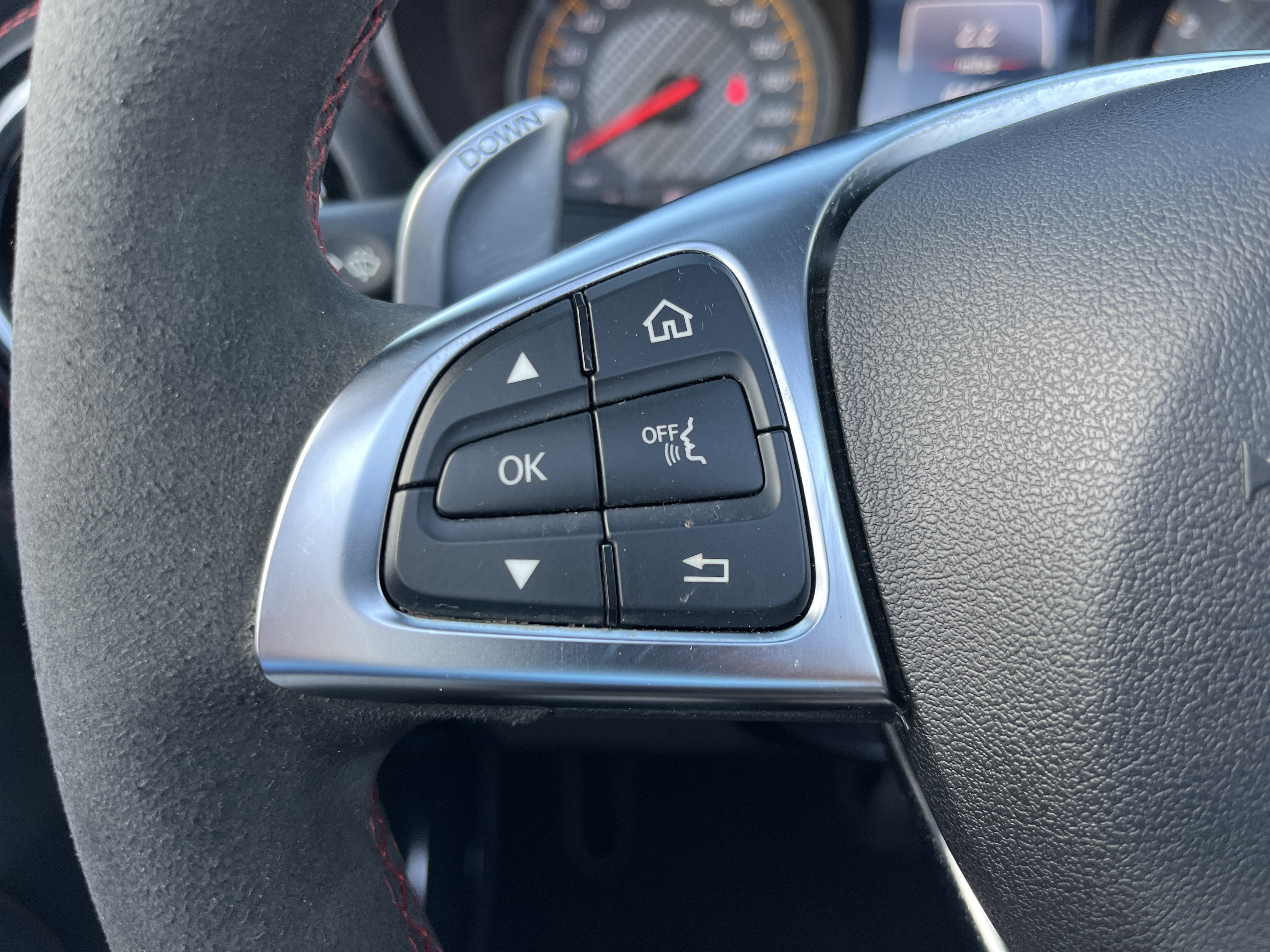 Used 2018 Mercedes-Benz AMG GT C image 38