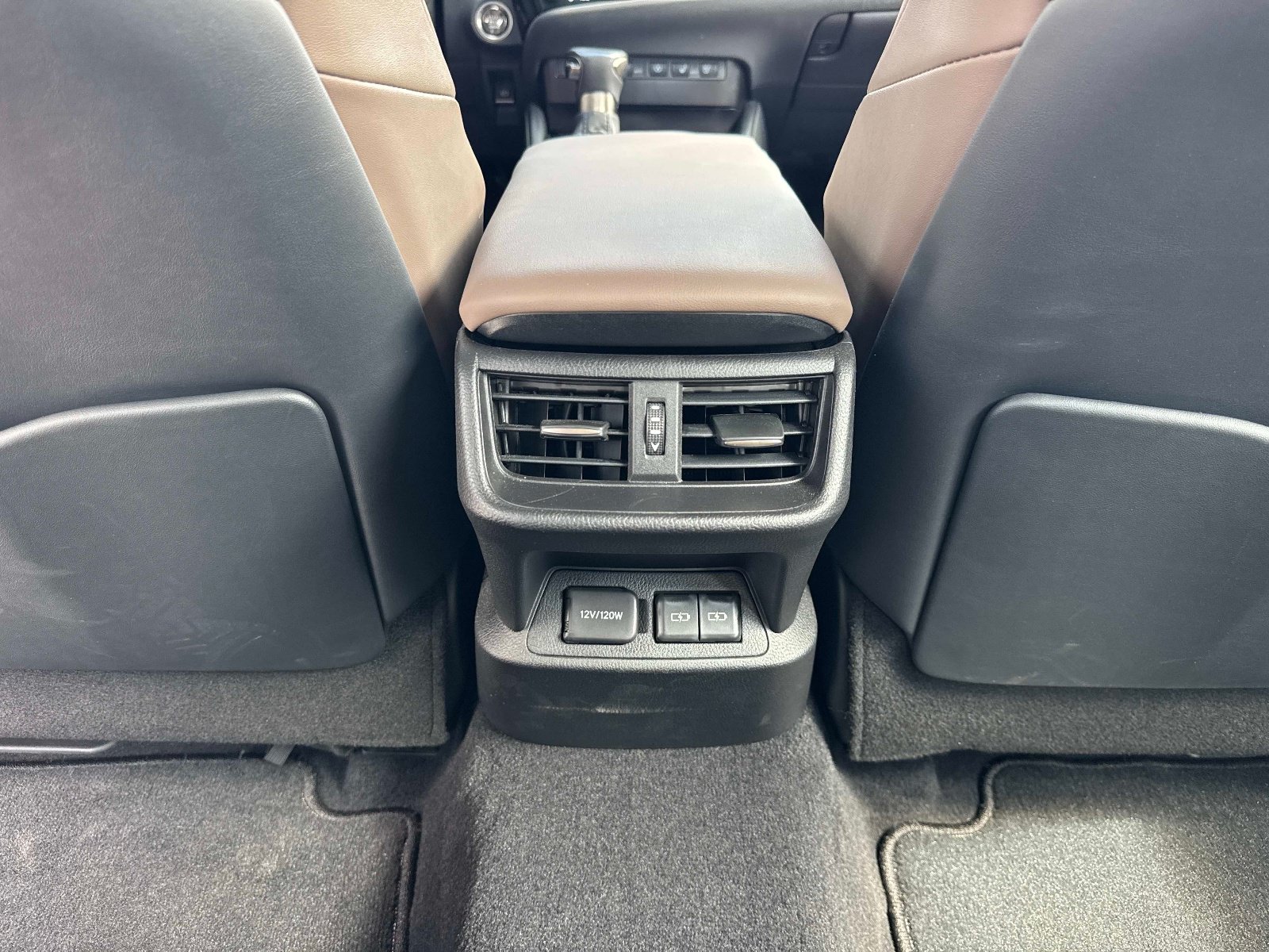Used 2024 Lexus ES 350 Ultra Luxury w/ Accessory Package (Z2) FWD image 15