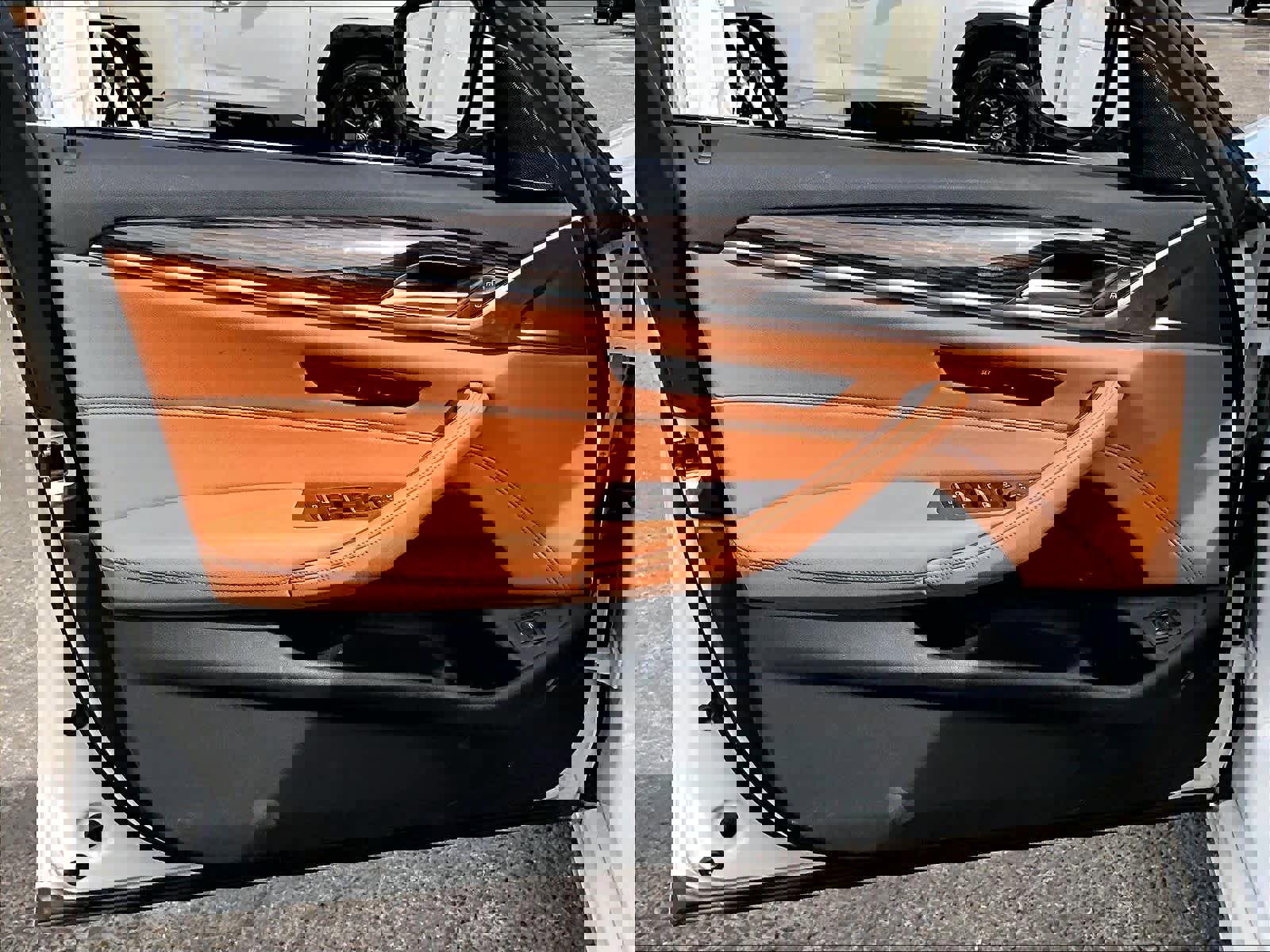 Used 2023 BMW 530i w/ Convenience Package image 24