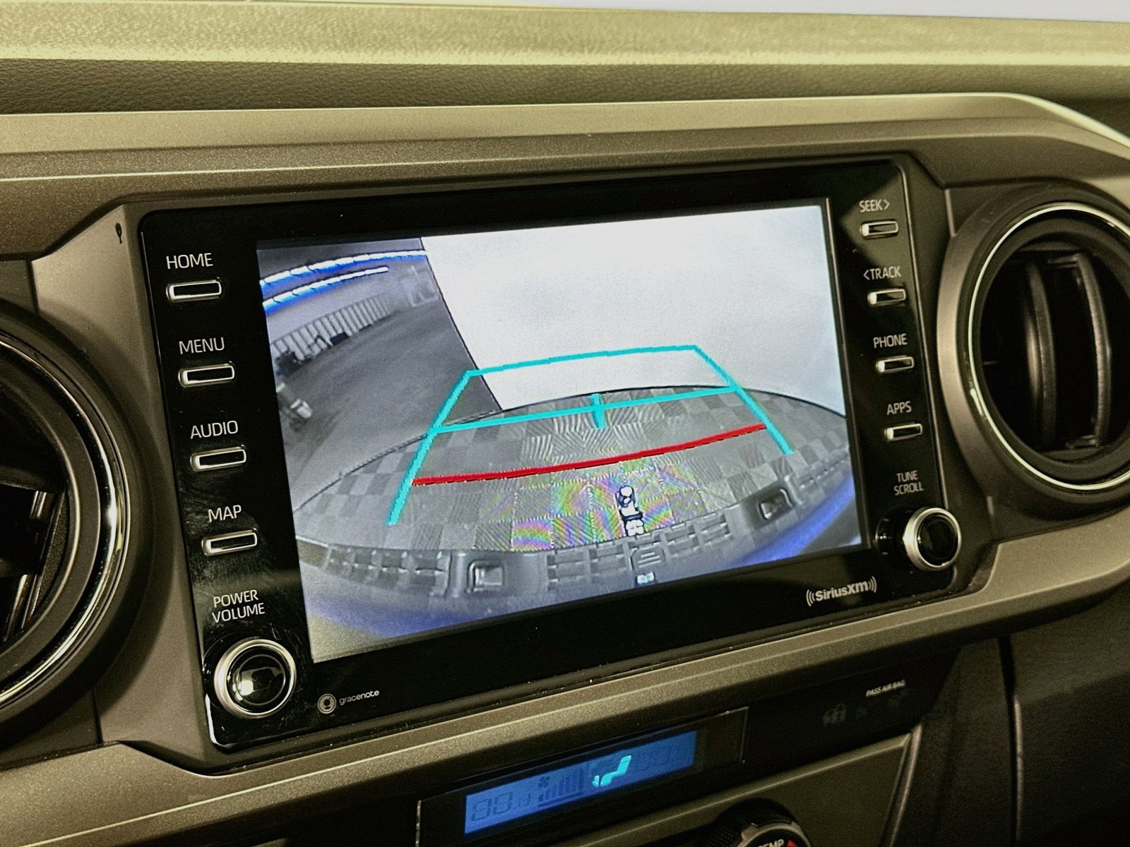 Certified 2022 Toyota Tacoma SR5 AWD/4WD image 13