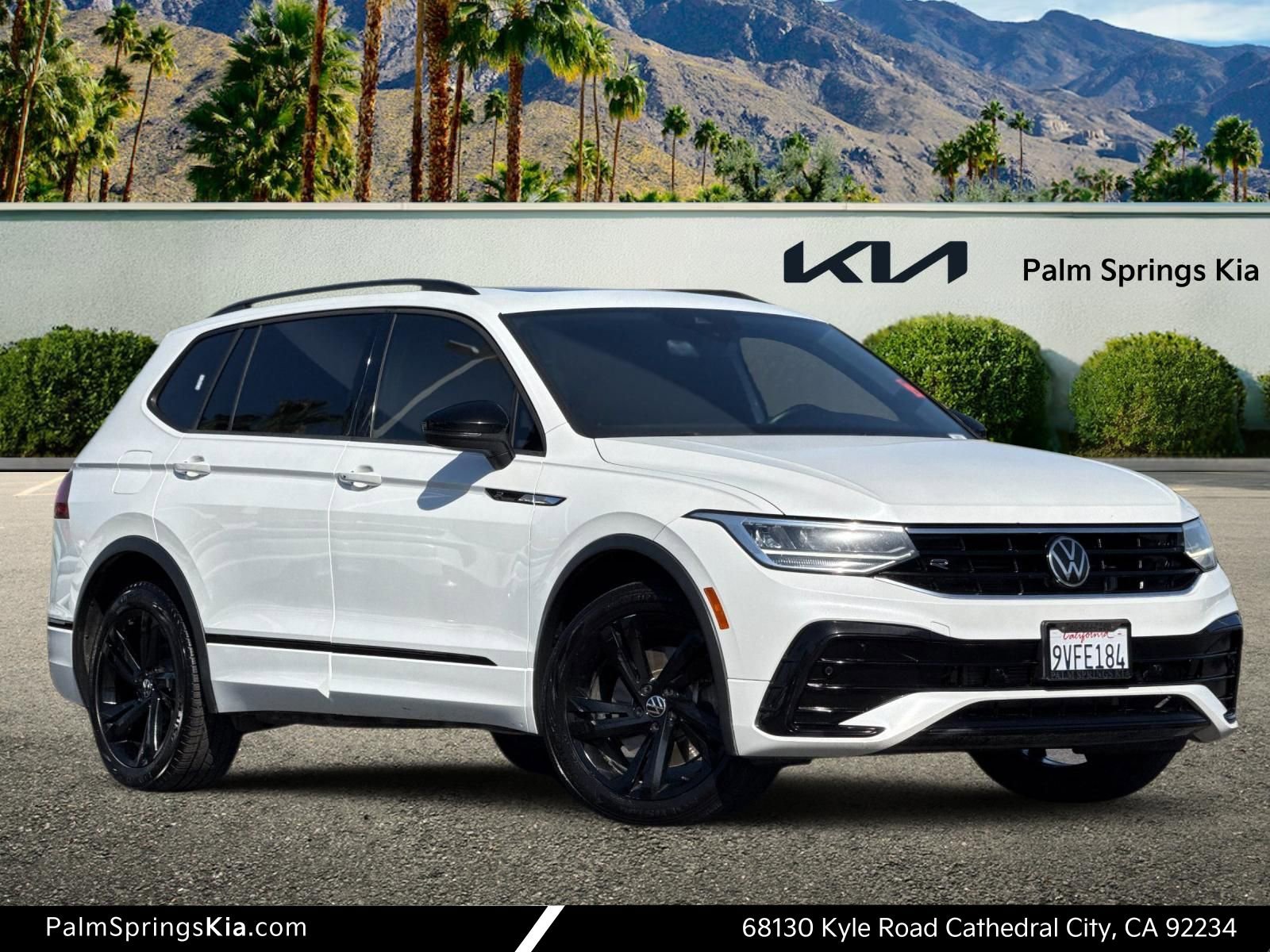 Used 2023 Volkswagen Tiguan SE R-Line FWD image 1
