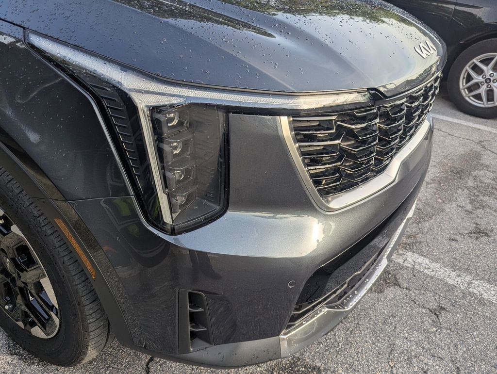 Used 2024 Kia Sorento S w/ Panoramic Sunroof Package FWD image 8