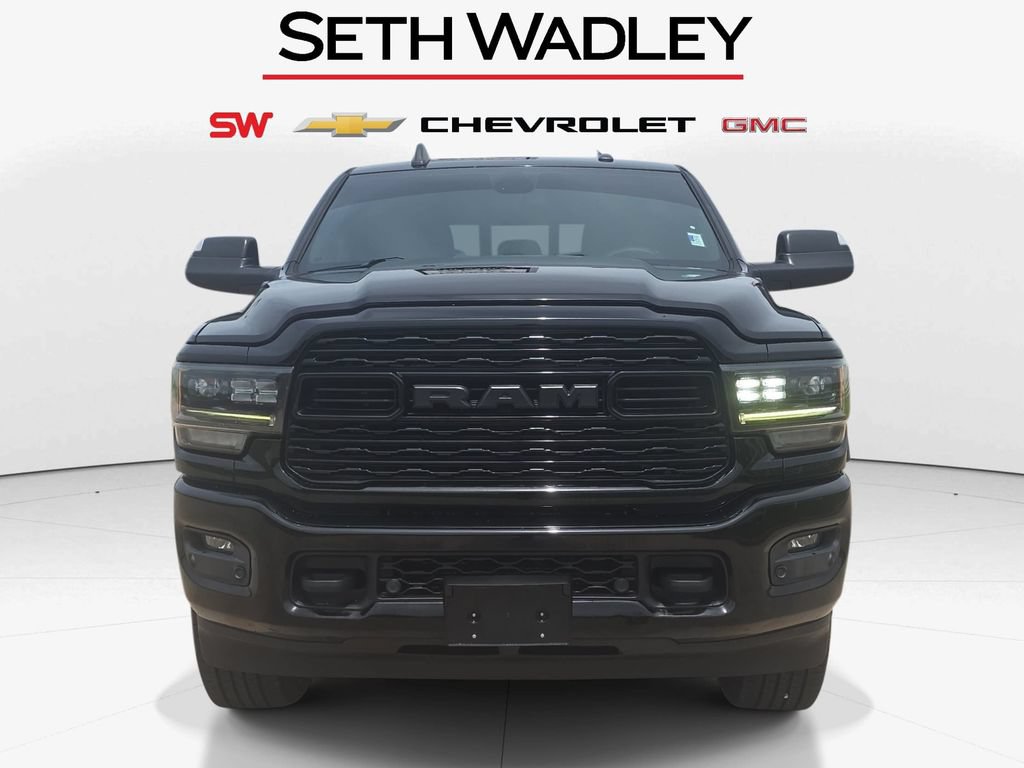 Used 2020 RAM 2500 Limited w/ Black Appearance Package AWD/4WD image 2