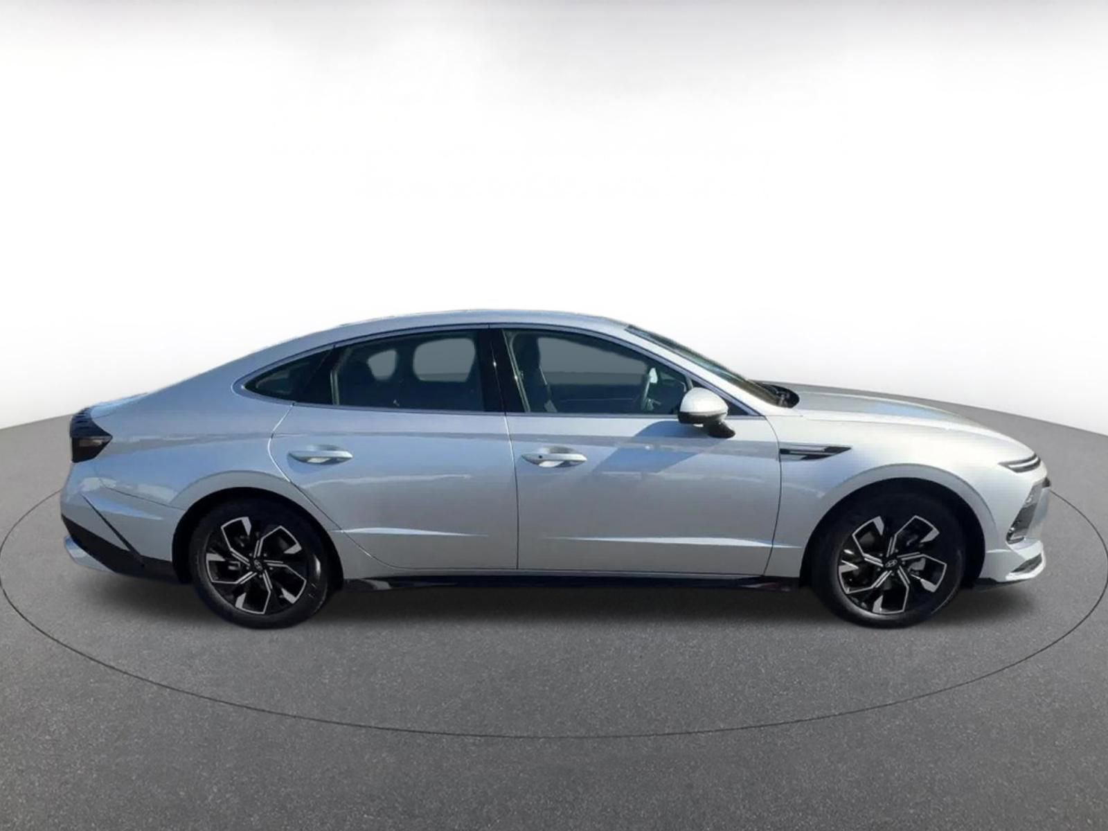 Used 2025 Hyundai Sonata SEL image 16