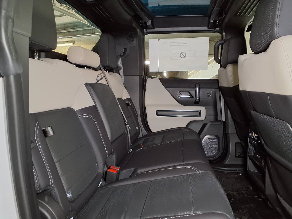 New 2026 GMC Hummer EV 4x4 Crew Cab image 6