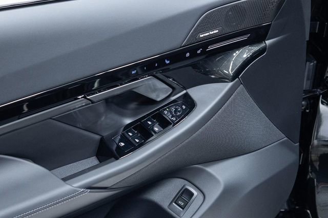 New 2026 BMW 530i xDrive w/ M Sport Package image 15