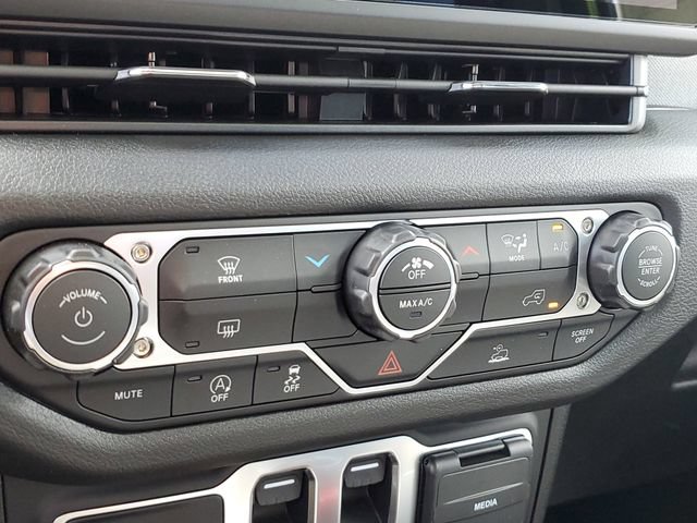 New 2026 Jeep Wrangler Sport AWD/4WD image 20