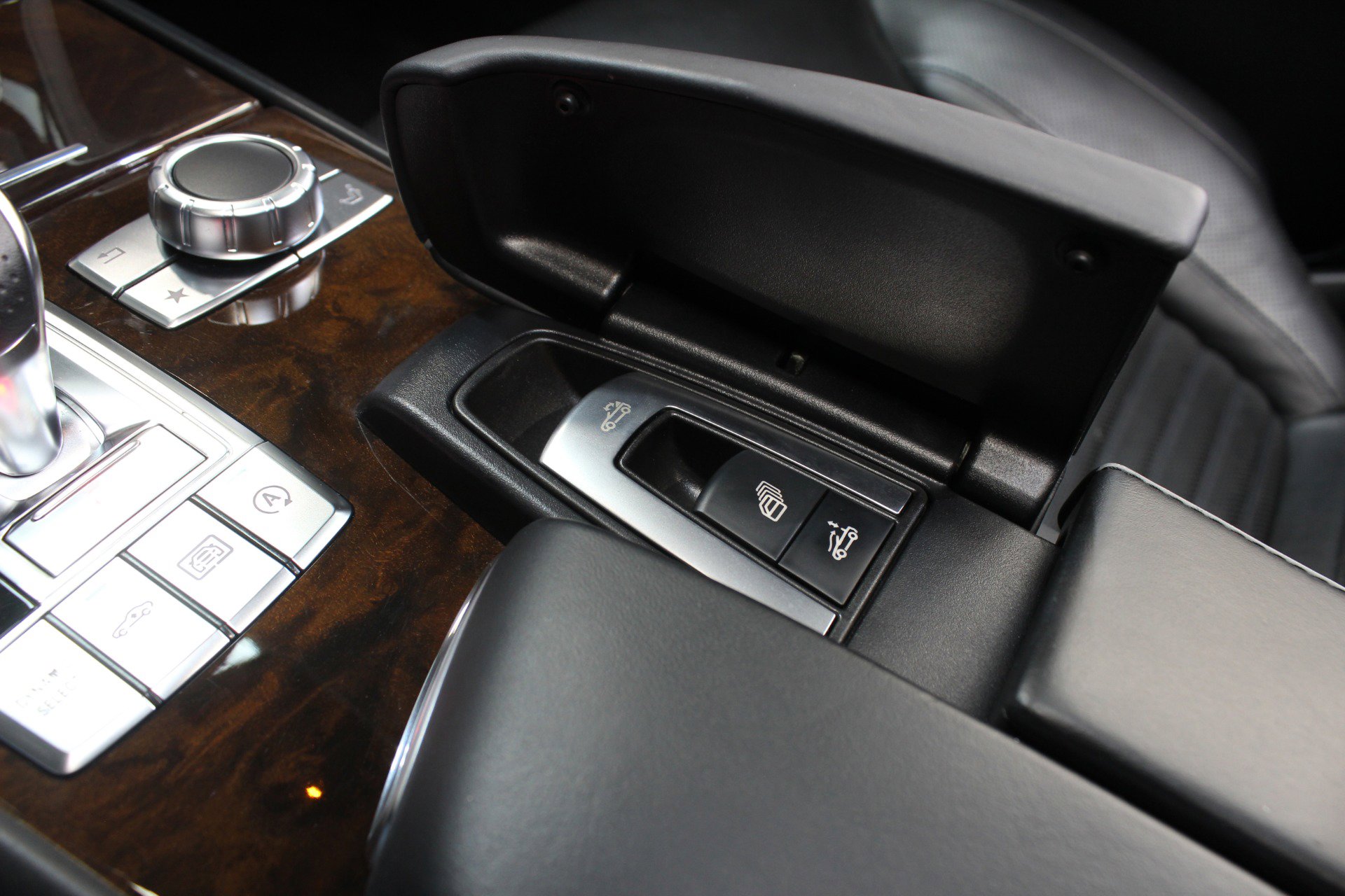 Used 2019 Mercedes-Benz SL 450 SL 450 Driver Assistance w/ Premium Package image 33