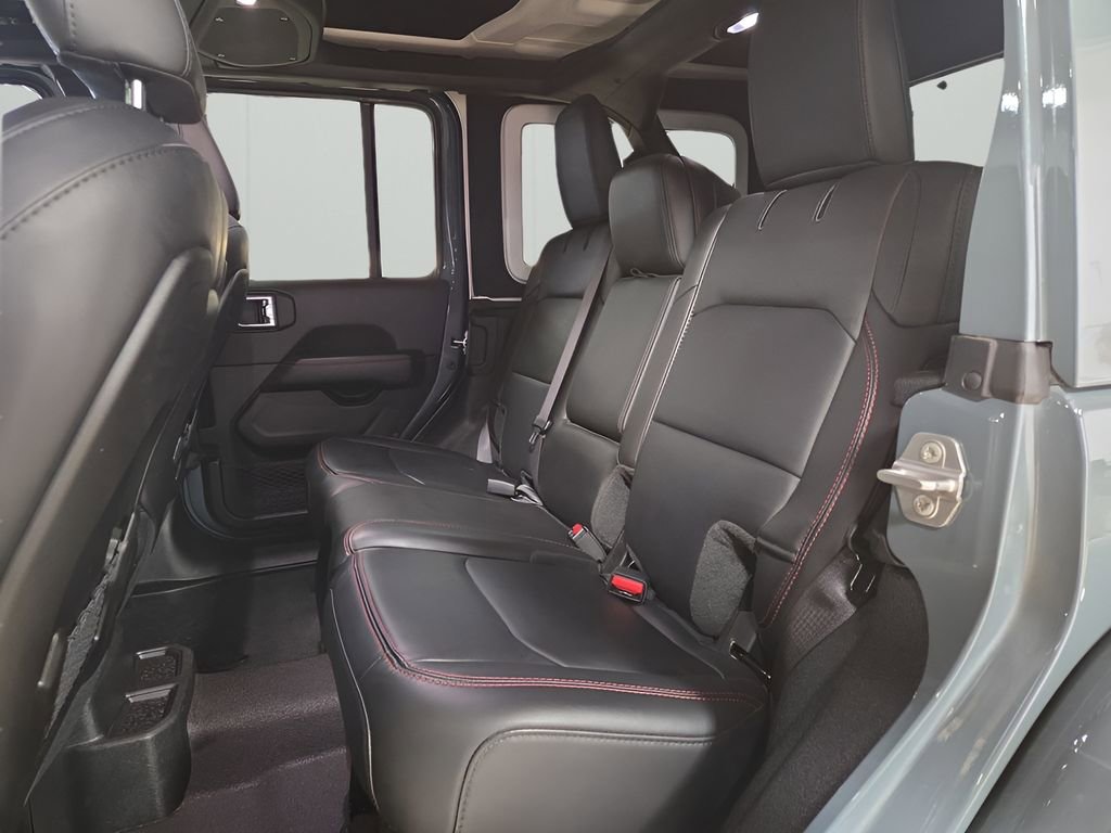 Used 2024 Jeep Wrangler Unlimited Rubicon image 22
