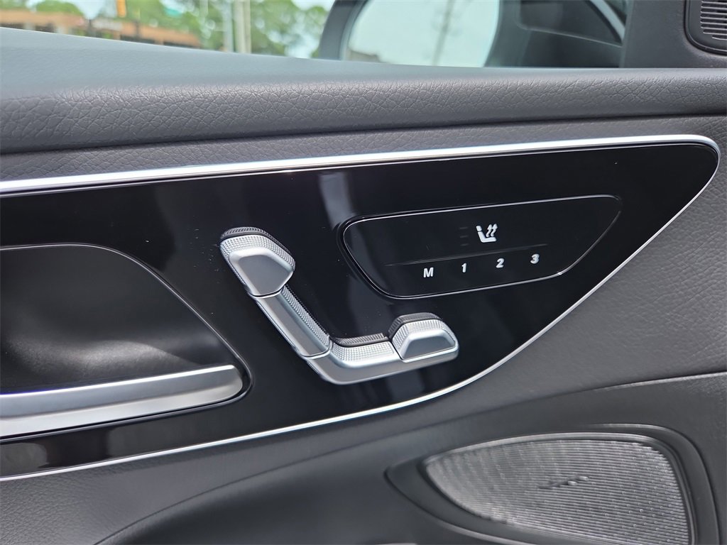 New 2025 Mercedes-Benz C 300 4MATIC Sedan image 11
