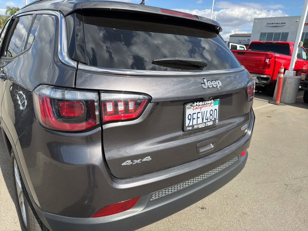 Used 2023 Jeep Compass Latitude AWD/4WD image 13