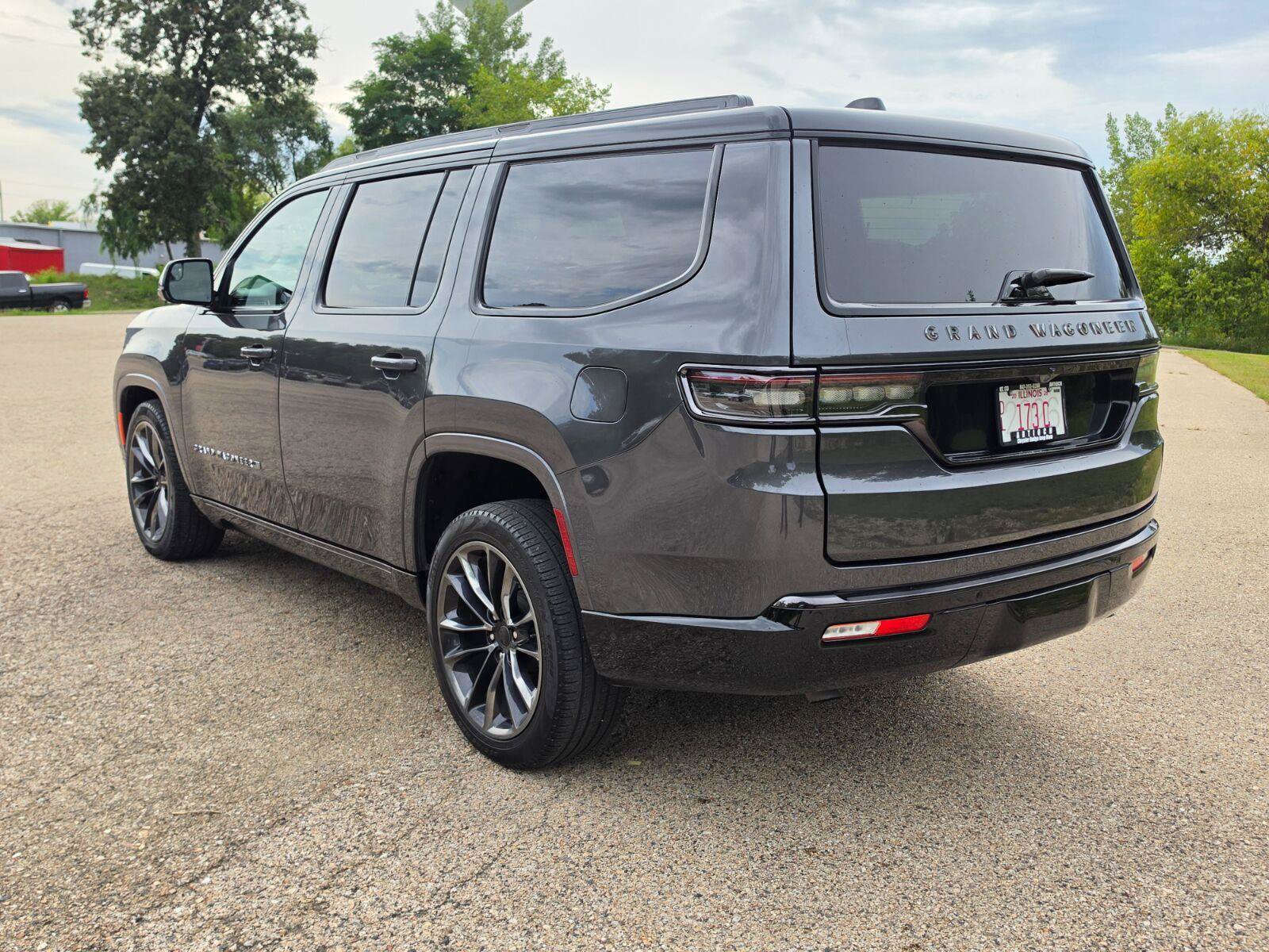 Used 2025 Jeep Grand Wagoneer Series II Obsidian w/ Quick Order Packagew 28T AWD/4WD image 7