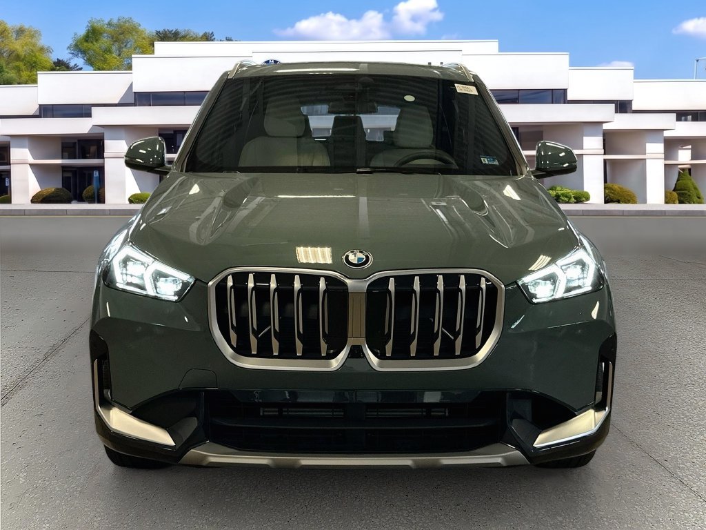 New 2027 BMW X1 xDrive28i AWD/4WD image 2